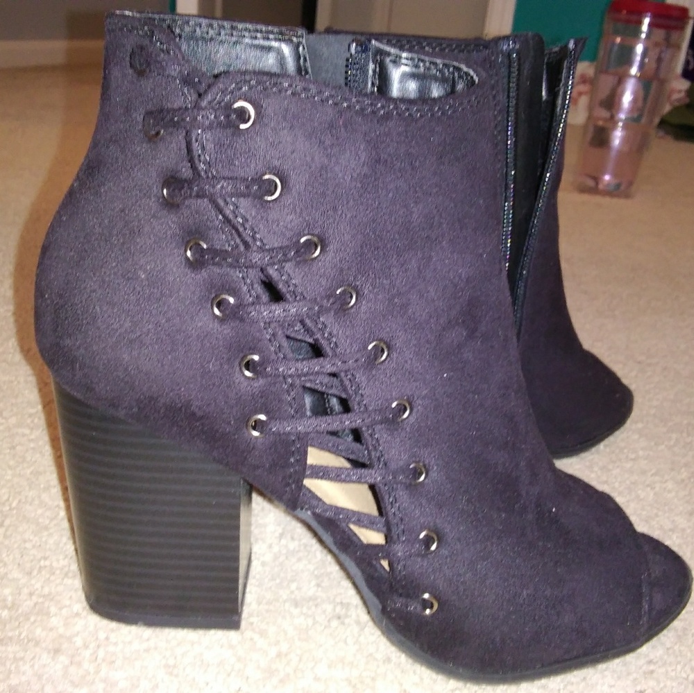 Laced booties